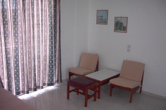 Alkmini Hotel เธโอโลกอส ภายนอก รูปภาพ