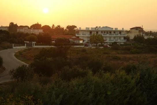 Alkmini Hotel เธโอโลกอส ภายนอก รูปภาพ